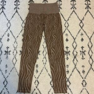 NVGTN LEGGINGS